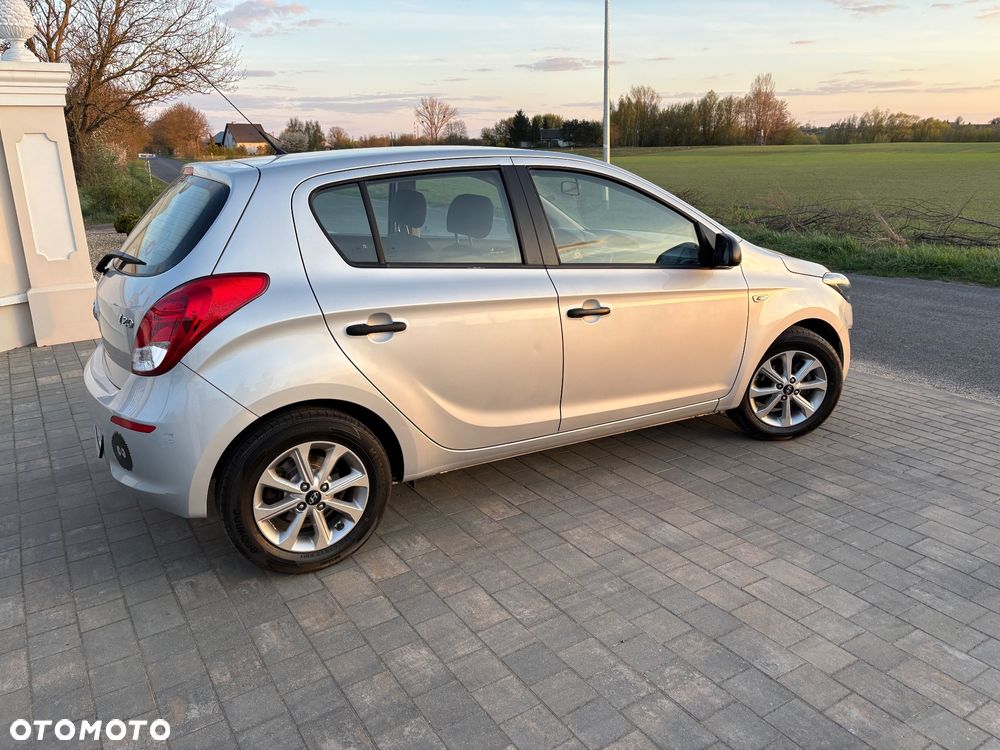 Hyundai i20 - 10