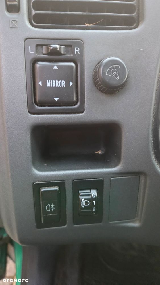 Toyota RAV4 2.0 - 10