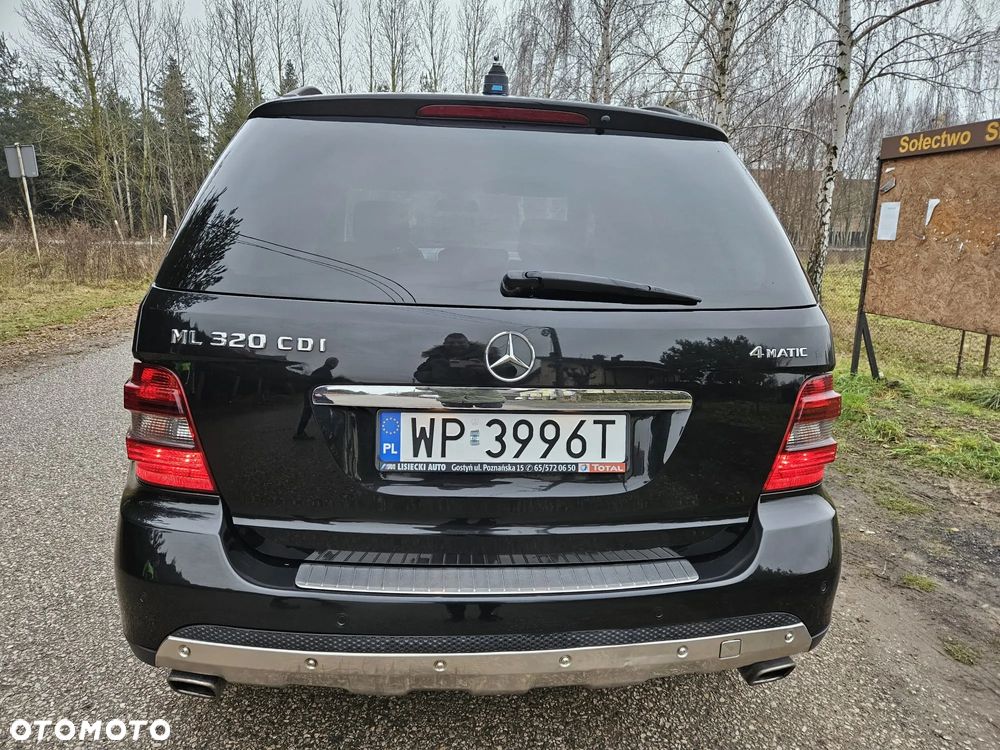 Mercedes-Benz ML - 4