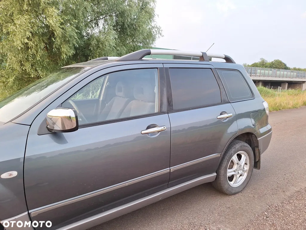 Mitsubishi Outlander 2.0 Comfort 4WD - 5
