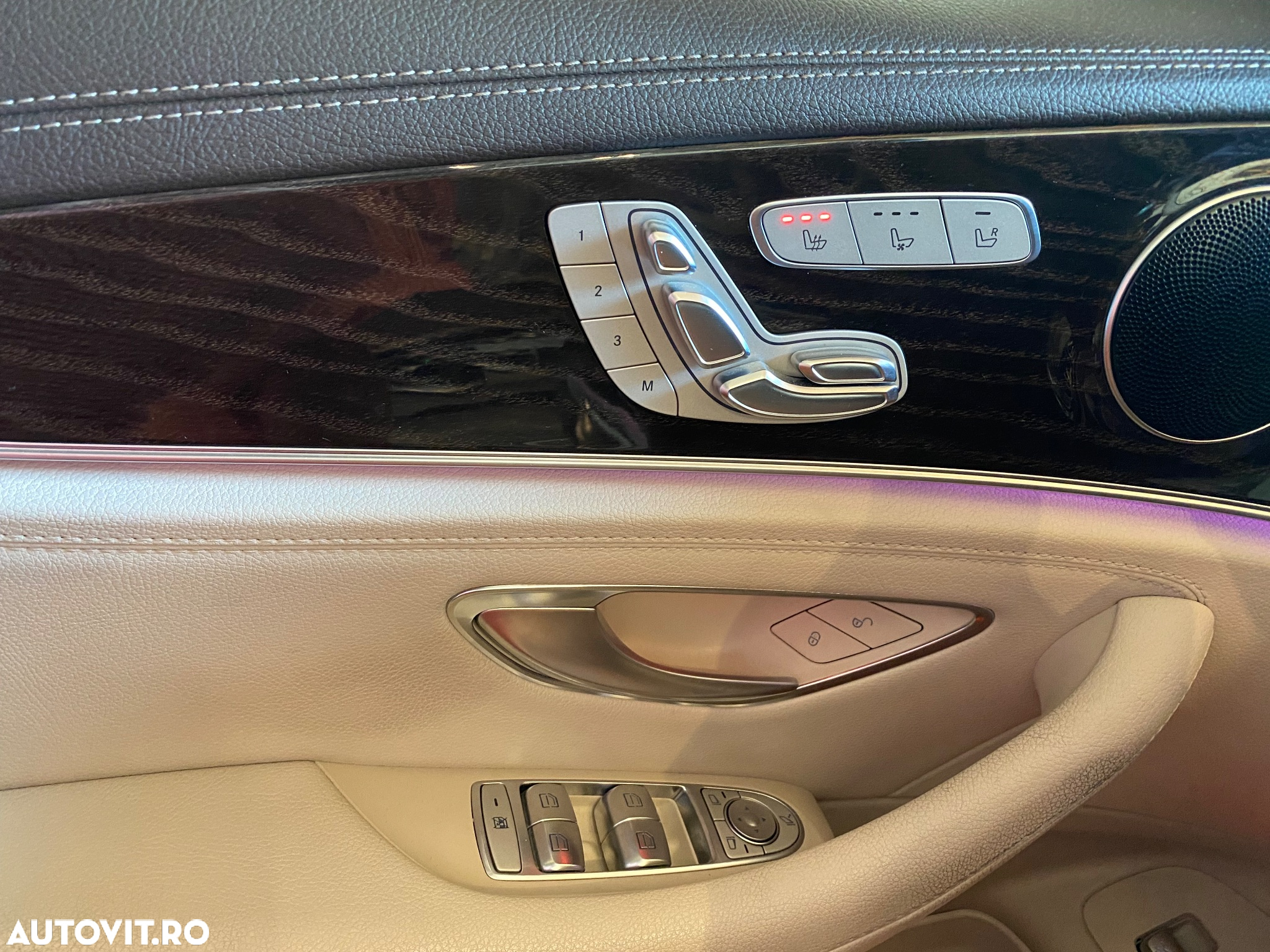 Mercedes-Benz E 220 d 4MATIC Aut. - 25