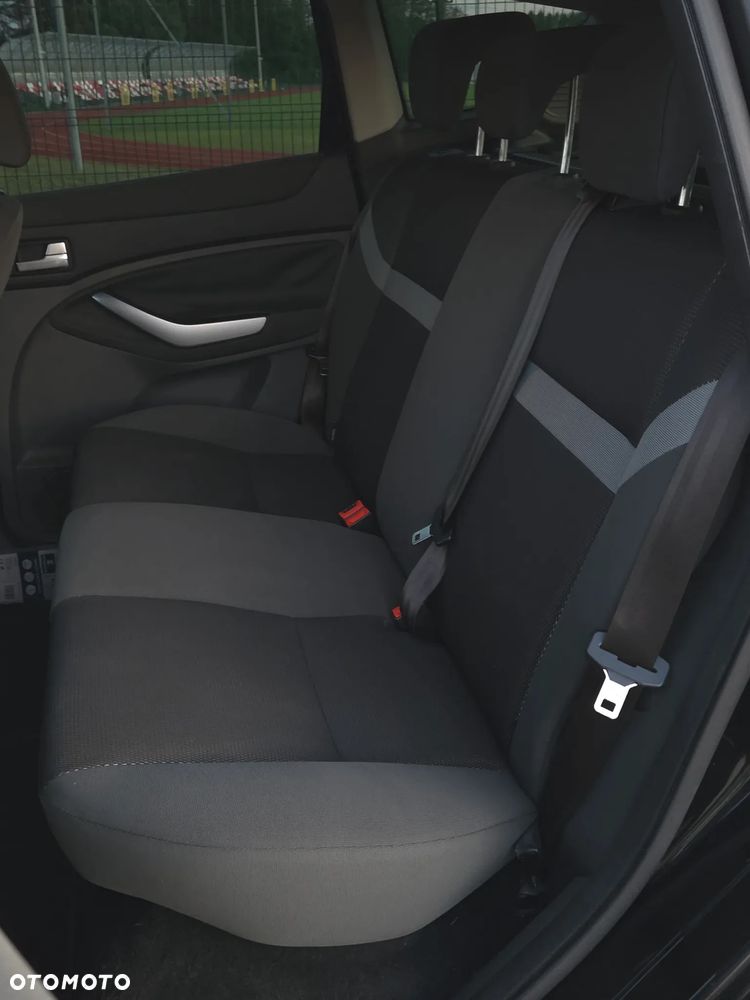 Ford Kuga 2.0 TDCi 2x4 Individual - 16