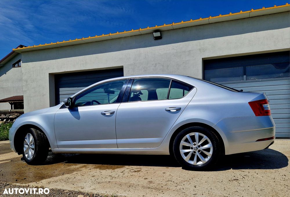 Skoda Octavia - 3
