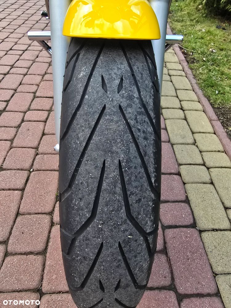 Yamaha V-MAX - 14