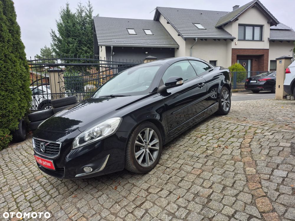 Volvo C70 D3 Momentum - 26