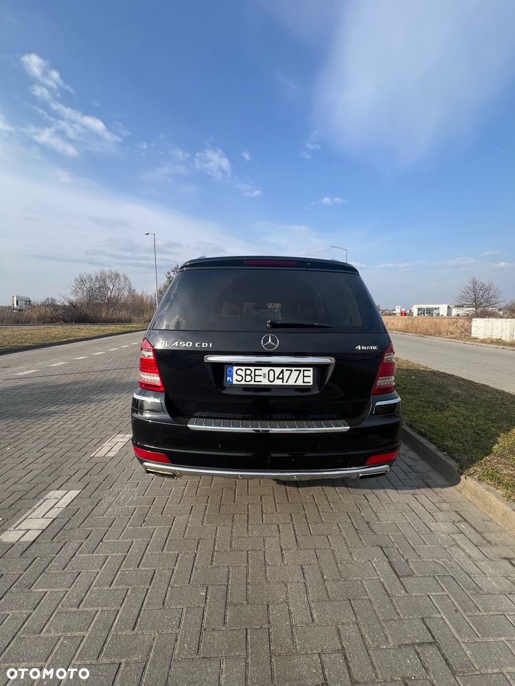 Mercedes-Benz GL - 5