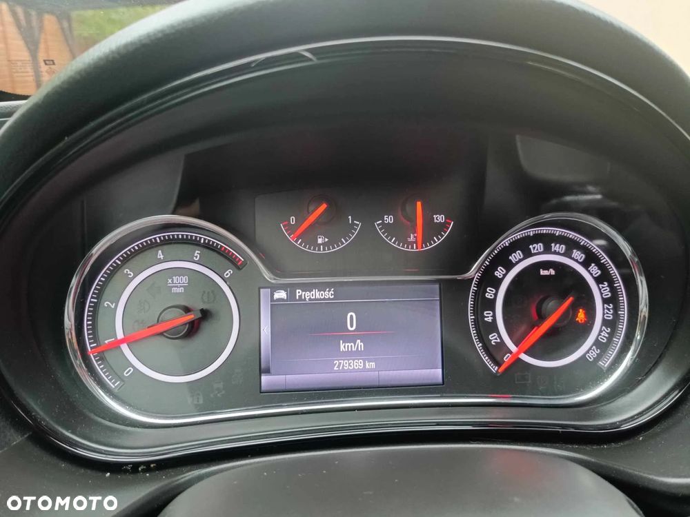 Opel Insignia 2.0 CDTI - 9