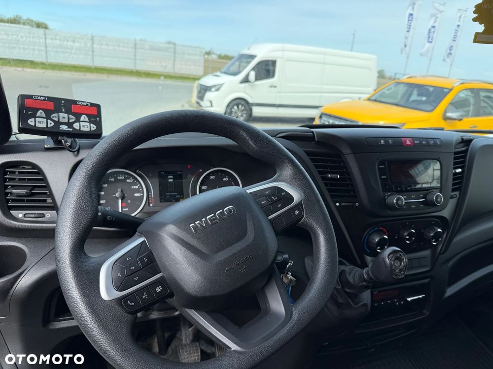 Iveco 70C18 - 10