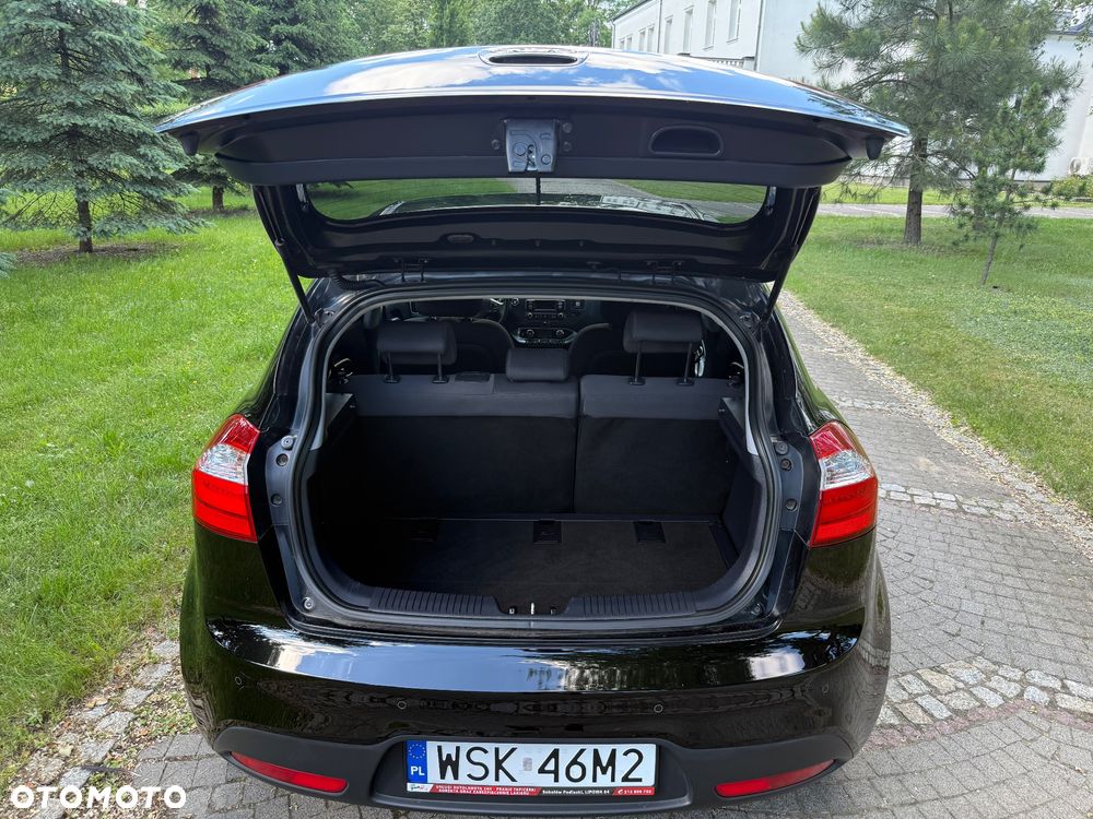 Kia Rio - 10