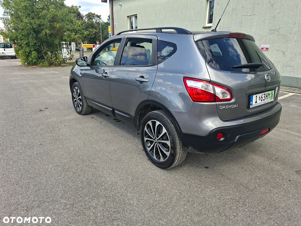 Nissan Qashqai 1.6 360 - 15