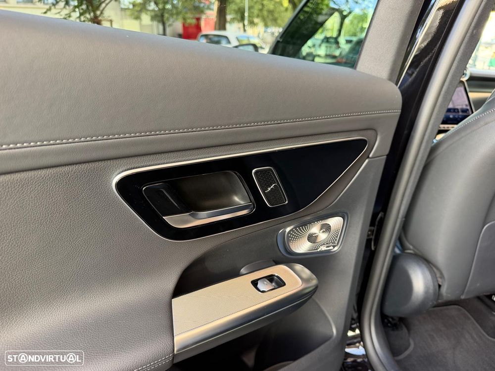 Mercedes-Benz GLC 300 de 4Matic - 30