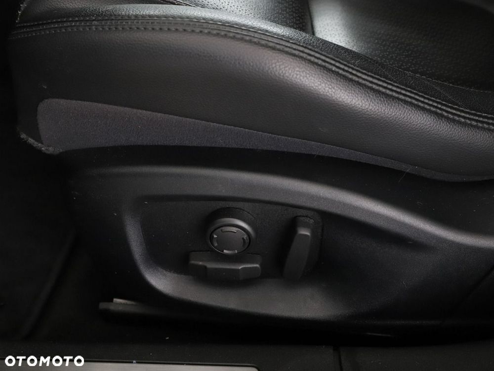Jaguar XF E-Performance Prestige - 38