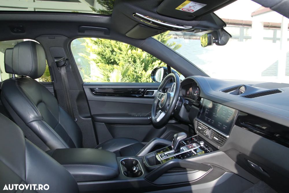 Porsche Cayenne Coupe - 10
