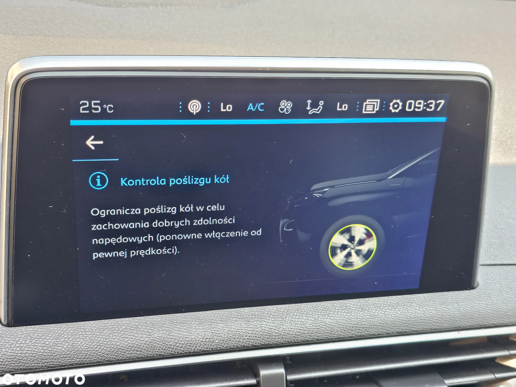 Peugeot 3008 1.5 BlueHDi Active Pack S&S EAT8 - 32