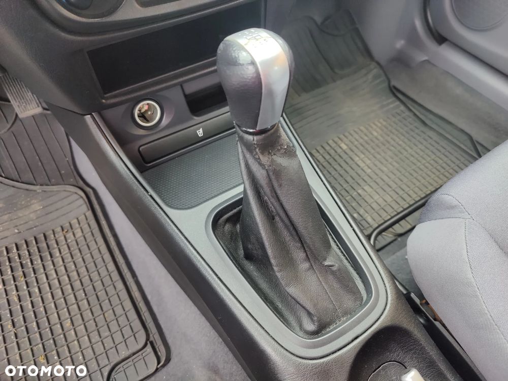 Nissan Almera 1.5 acenta PLUS - 29