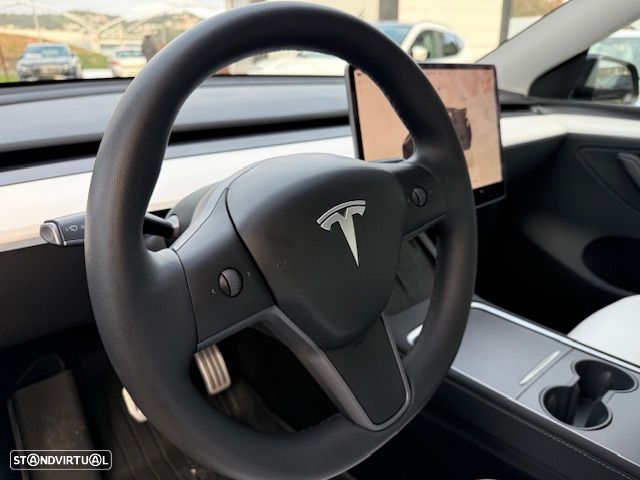 Tesla Model Y Performance Tração Integral - 25