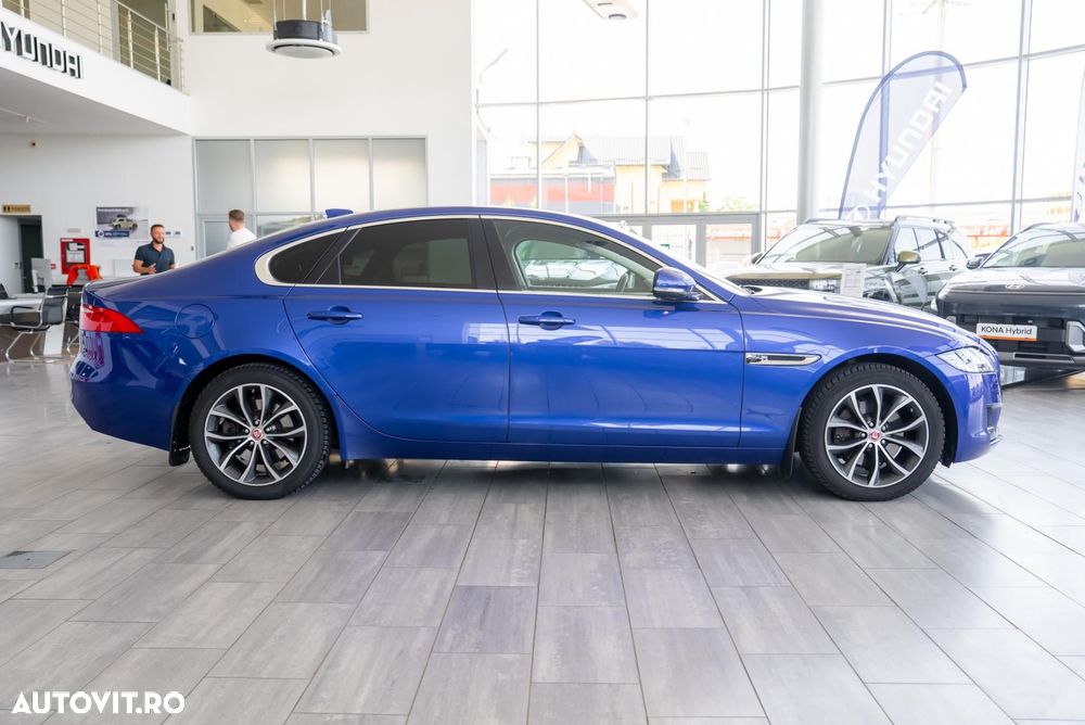 Jaguar XF 20d AWD Prestige - 14