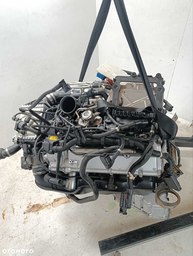Kompletny silnik BMW M5 F10 4.4 V8 S63B44B - 2