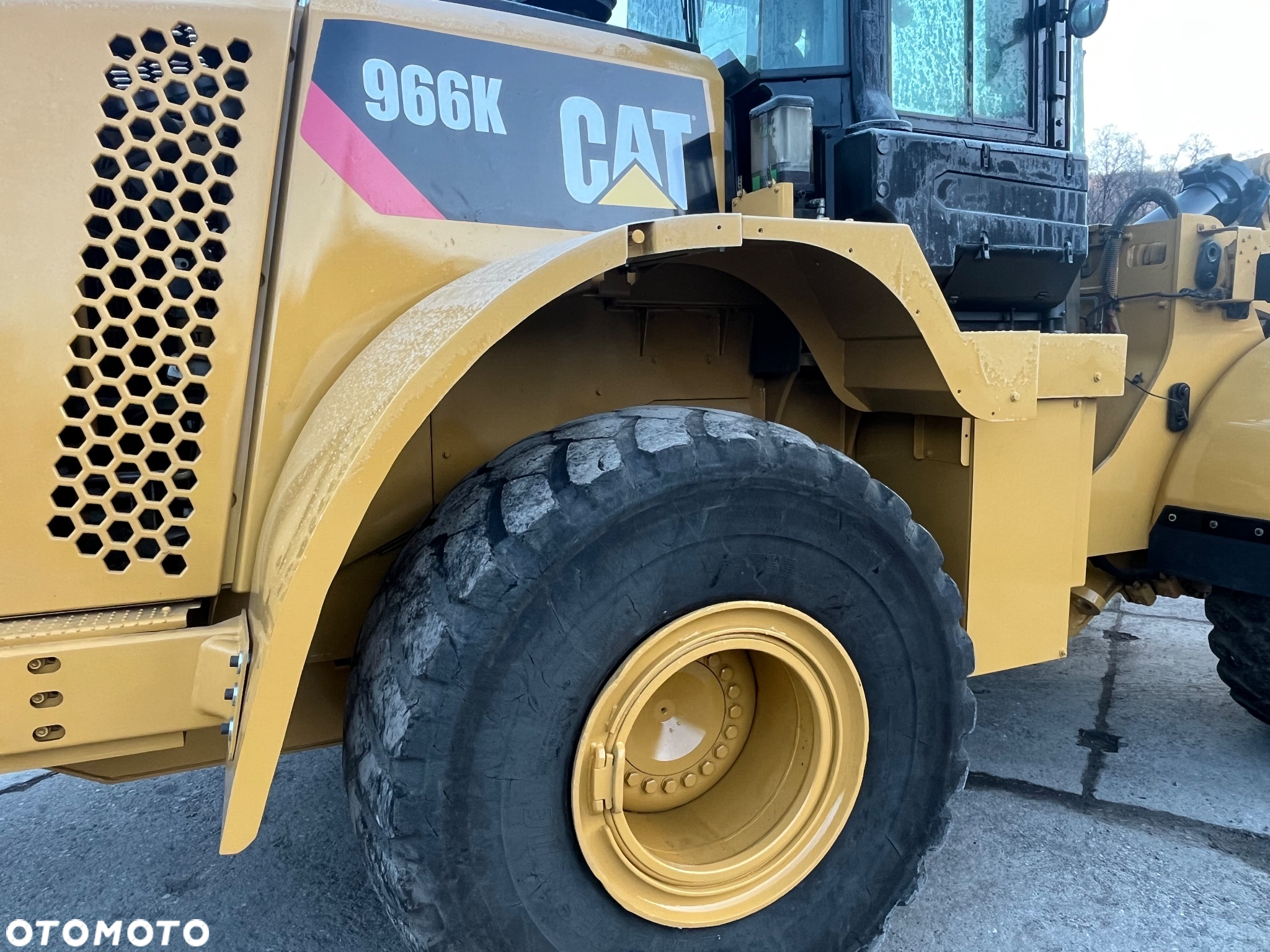 Caterpillar 966K - 8