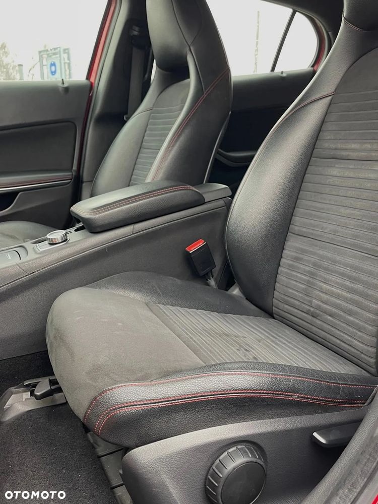 Mercedes-Benz GLA 200 7G-DCT AMG Line - 18