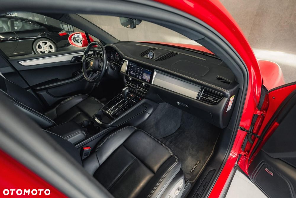 Porsche Macan Standard - 36