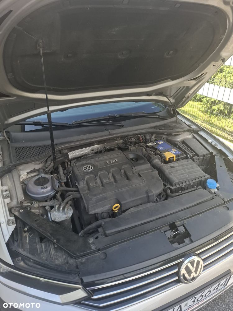 Volkswagen Passat 1.6 TDI (BlueMotion Technology) Comfortline - 15