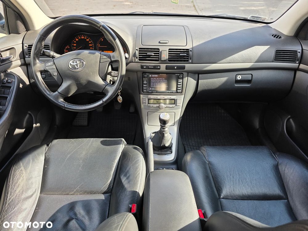 Toyota Avensis 2.2 D-4D Prestige - 8