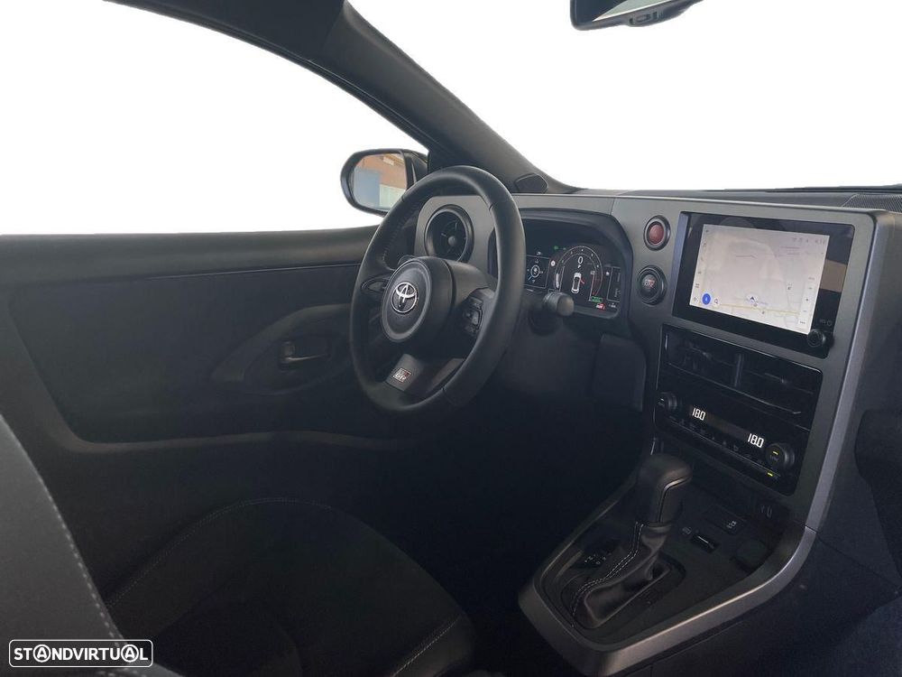 Toyota GR Yaris - 12