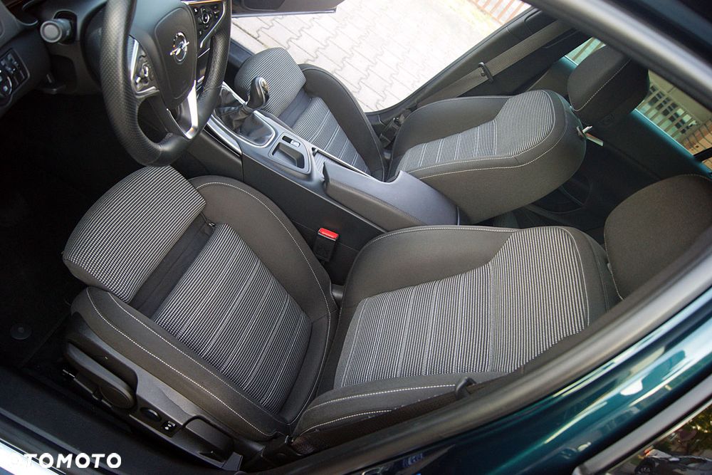 Opel Insignia 2.0 CDTI Cosmo S&S - 34