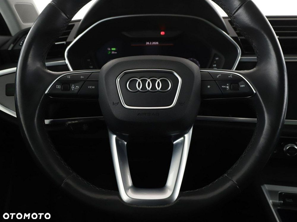 Audi Q3 45 TFSIe S tronic S line - 23