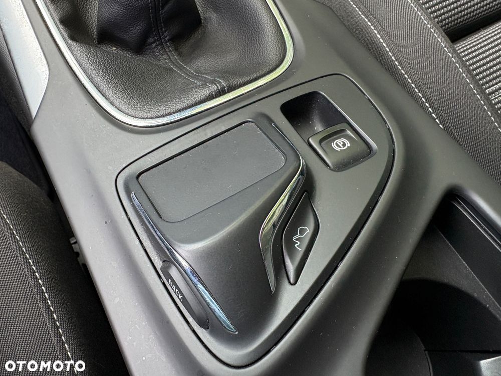 Opel Insignia 1.4 Turbo ecoFLEXStart/Stop Business Edition - 16