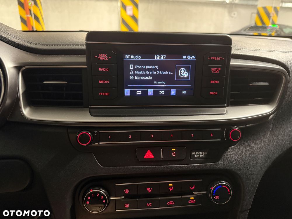 Kia Ceed 1.4 S - 29