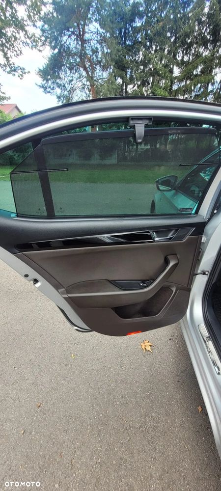 Skoda Superb 2.0 TDI 4x4 DSG L&K - 27