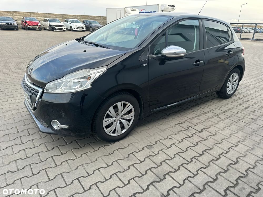 Peugeot 208 82 PureTech Style