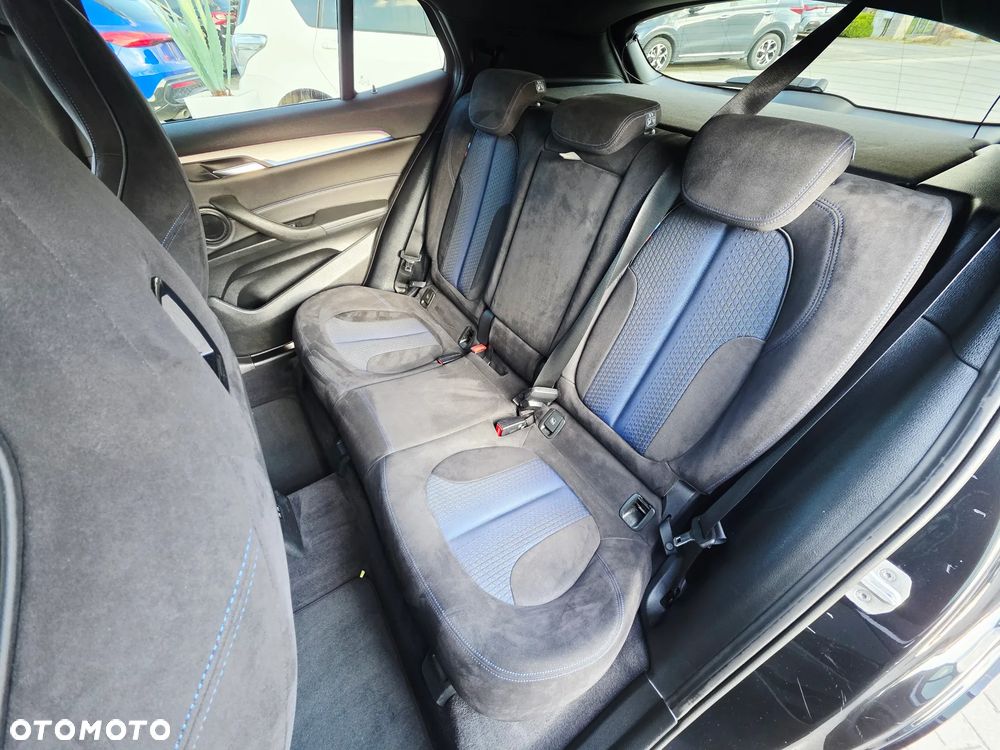 BMW X2 sDrive18d Edition M Mesh - 21