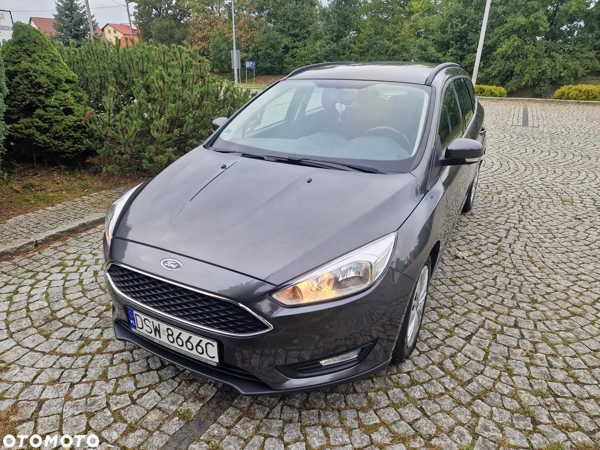 Ford Focus Turnier 1.0 EcoBoost Start-Stopp-System ACTIVE STYLE - 12