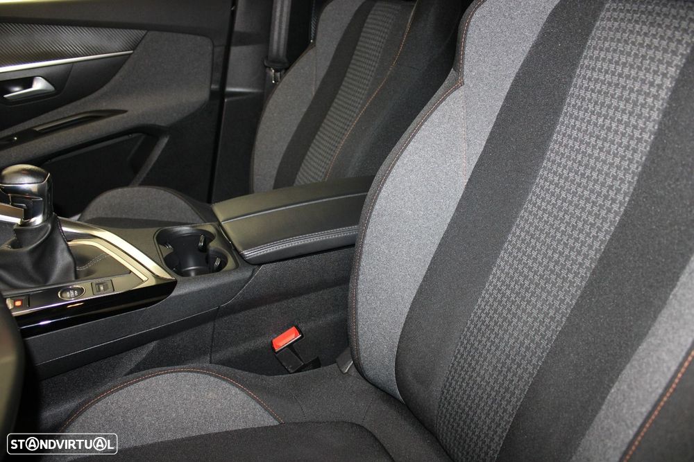 Peugeot 3008 1.5 BlueHDi Active - 24