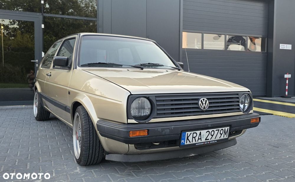 Volkswagen Golf 1.3 GL - 10