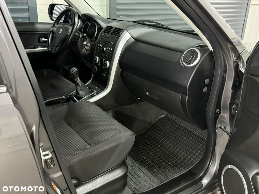 Suzuki Grand Vitara - 20