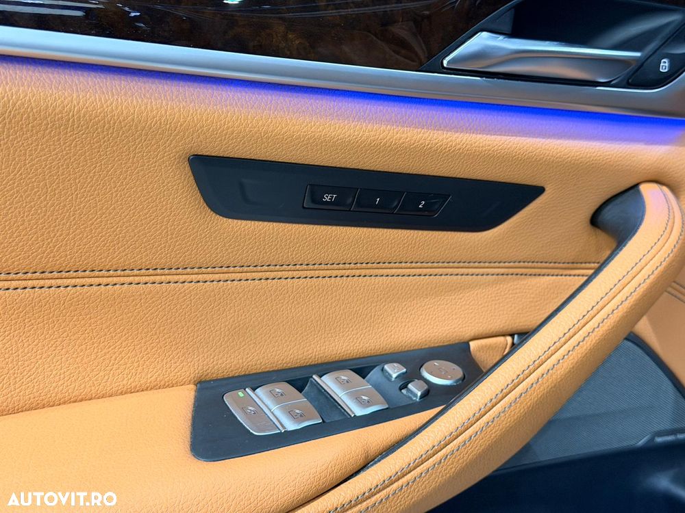 BMW Seria 5 530e Aut. Luxury Line - 20