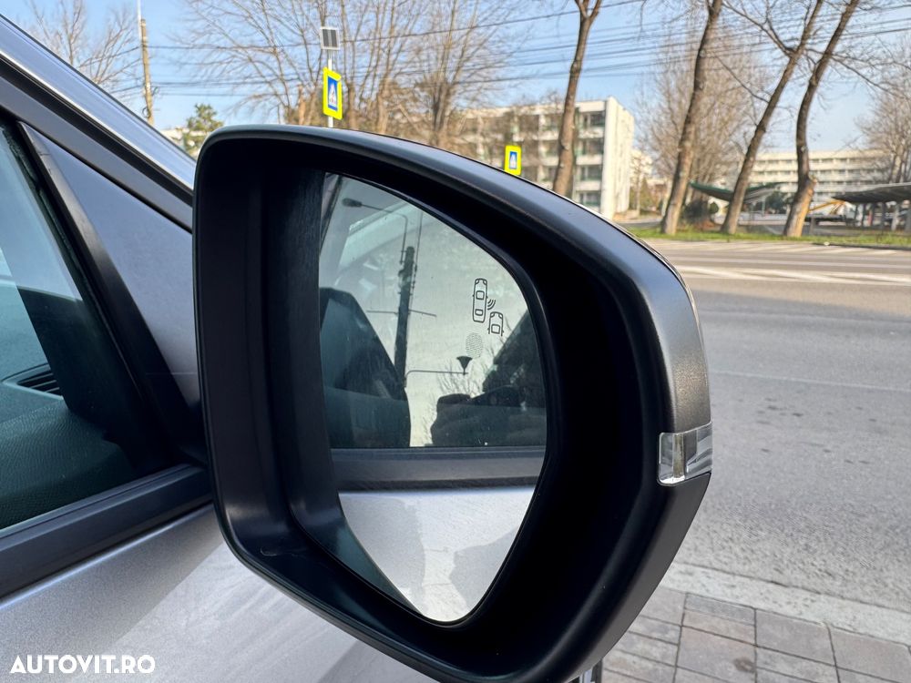 Peugeot 3008 Plug-In Hybrid 225 e-EAT8 Allure Pack - 34