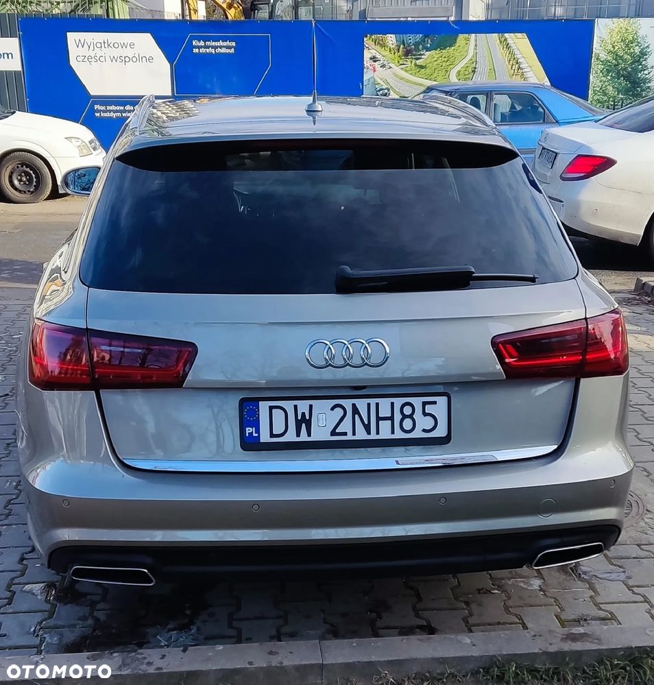 Audi A6 Avant 2.0 TDI Ultra S tronic - 13