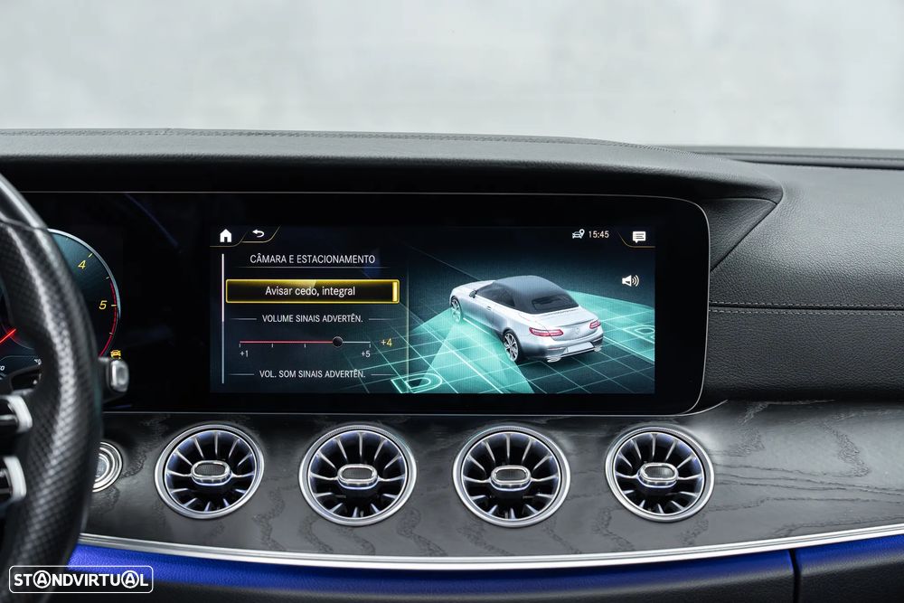 Mercedes-Benz E 220 d Cabrio 9G-Tronic AMG Line - 39