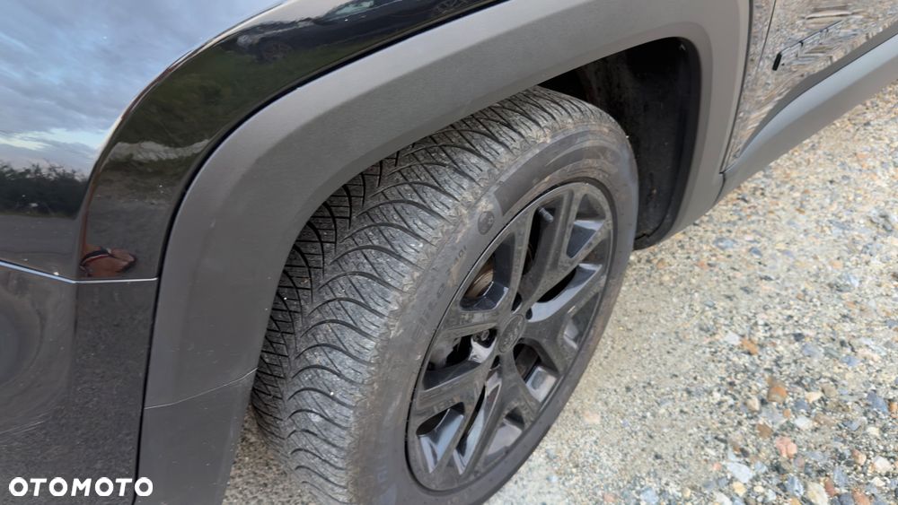 Jeep Renegade 1.0 T-GDI Limited - 29
