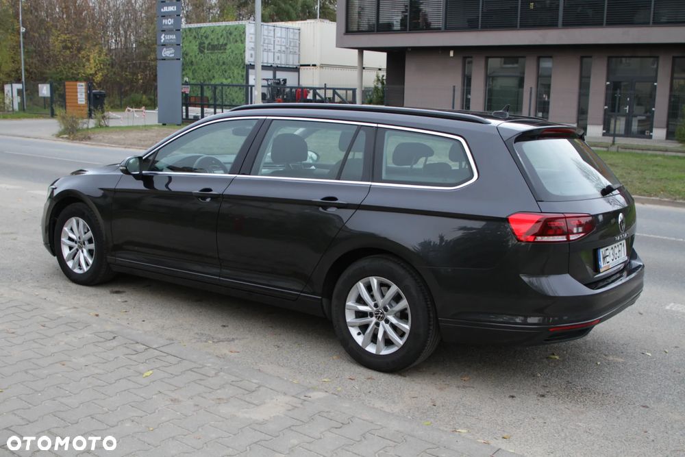 Volkswagen Passat Variant 2.0 TDI EVO Business DSG - 4