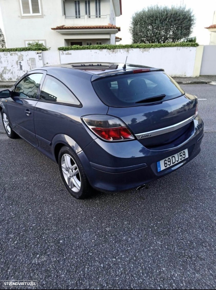 Opel Astra GTC 1.3 CDTi - 3