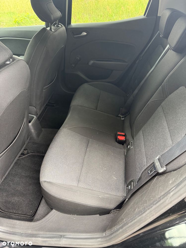 Renault Clio - 9