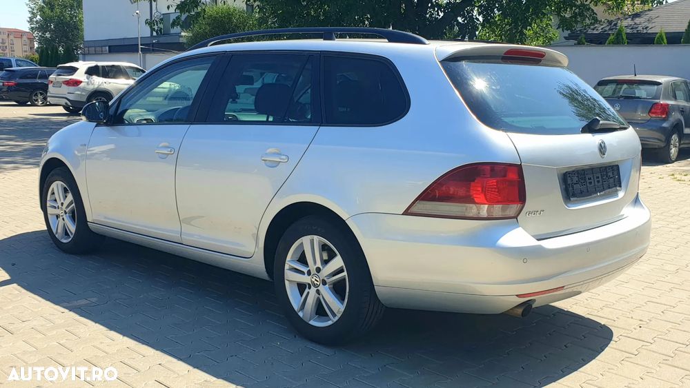 Volkswagen Golf 1.6 TDI DPF MATCH - 4