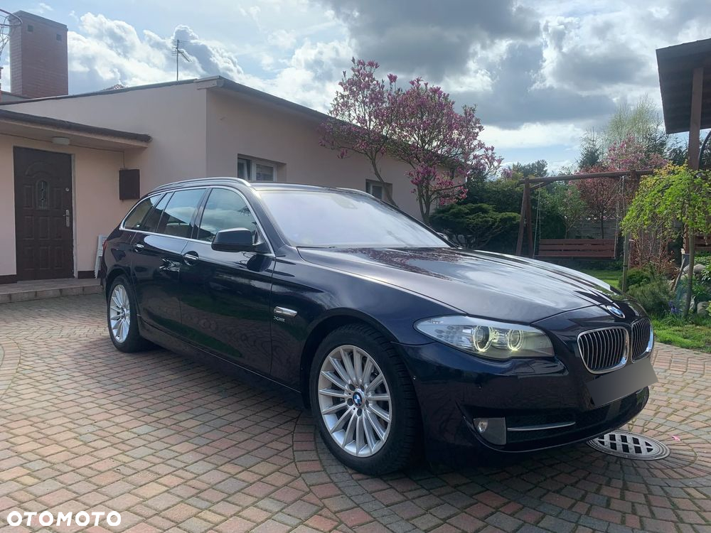 BMW Seria 5 530d xDrive - 7