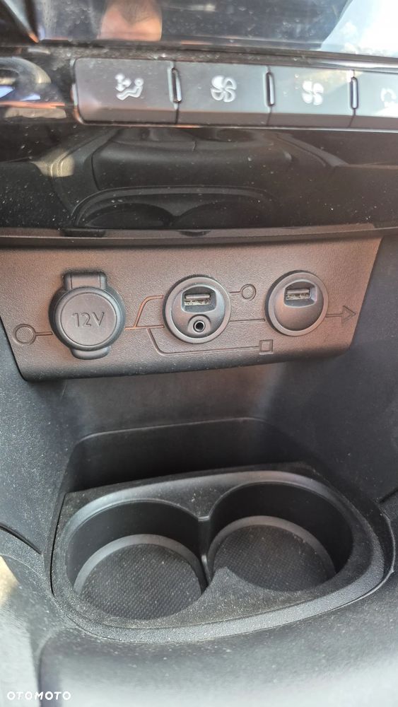 Peugeot 208 GTI 200 THP - 16